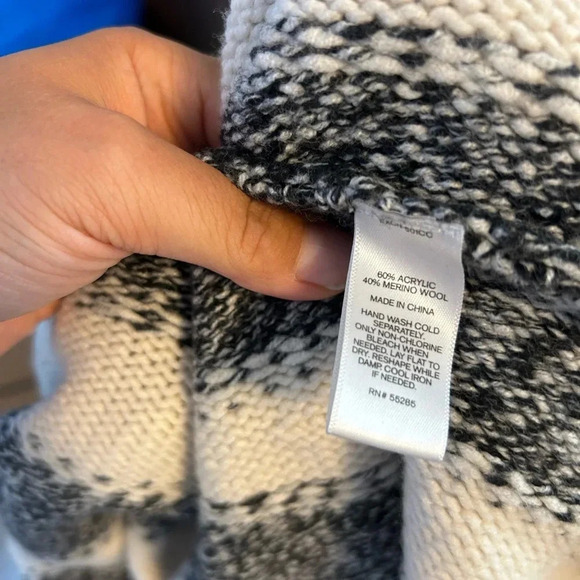 Express Striped Wool Blend Ruffle Cardigan - Picture 4 of 4